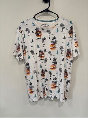 Free Planet Men's White Tropical Sunset Palm Tee Shirt Size Large